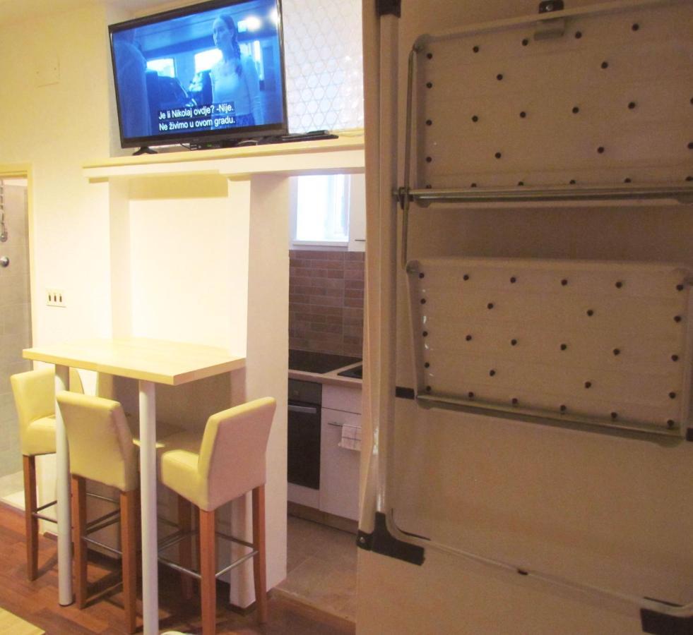 PUY Center Studio Apartment מראה חיצוני תמונה
