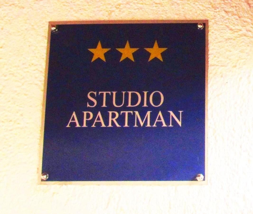 PUY Center Studio Apartment מראה חיצוני תמונה